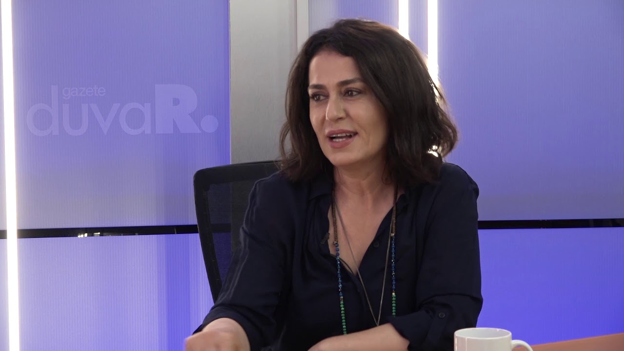 Bayan Değil Kadın... Nazan Kesal: Kadınları sıkışık dünyalarından çıkaracak bir Furuğ olmalıydı