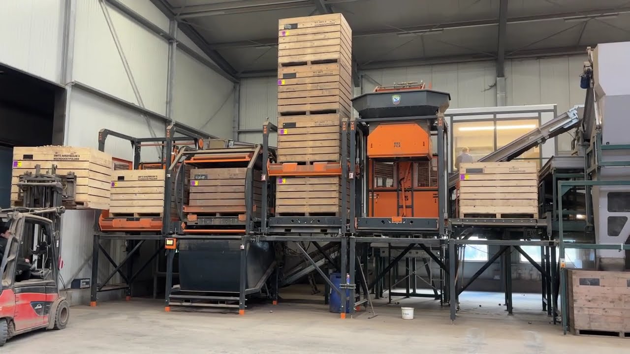 Full boxes in, full boxes out | VHM Machinery