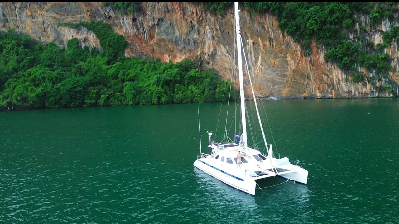 Sailing to places around Phuket