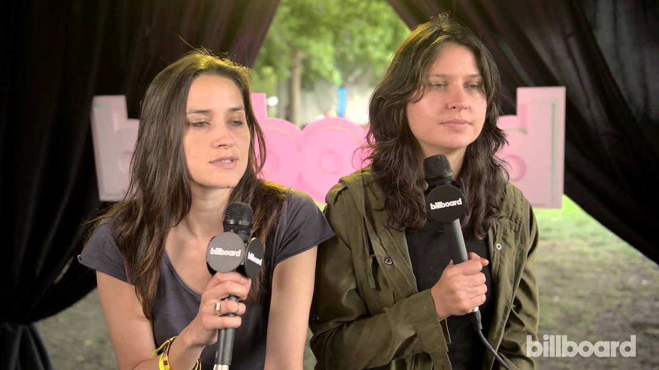 Warpaint Q&A Backstage @ Lollapalooza 2014