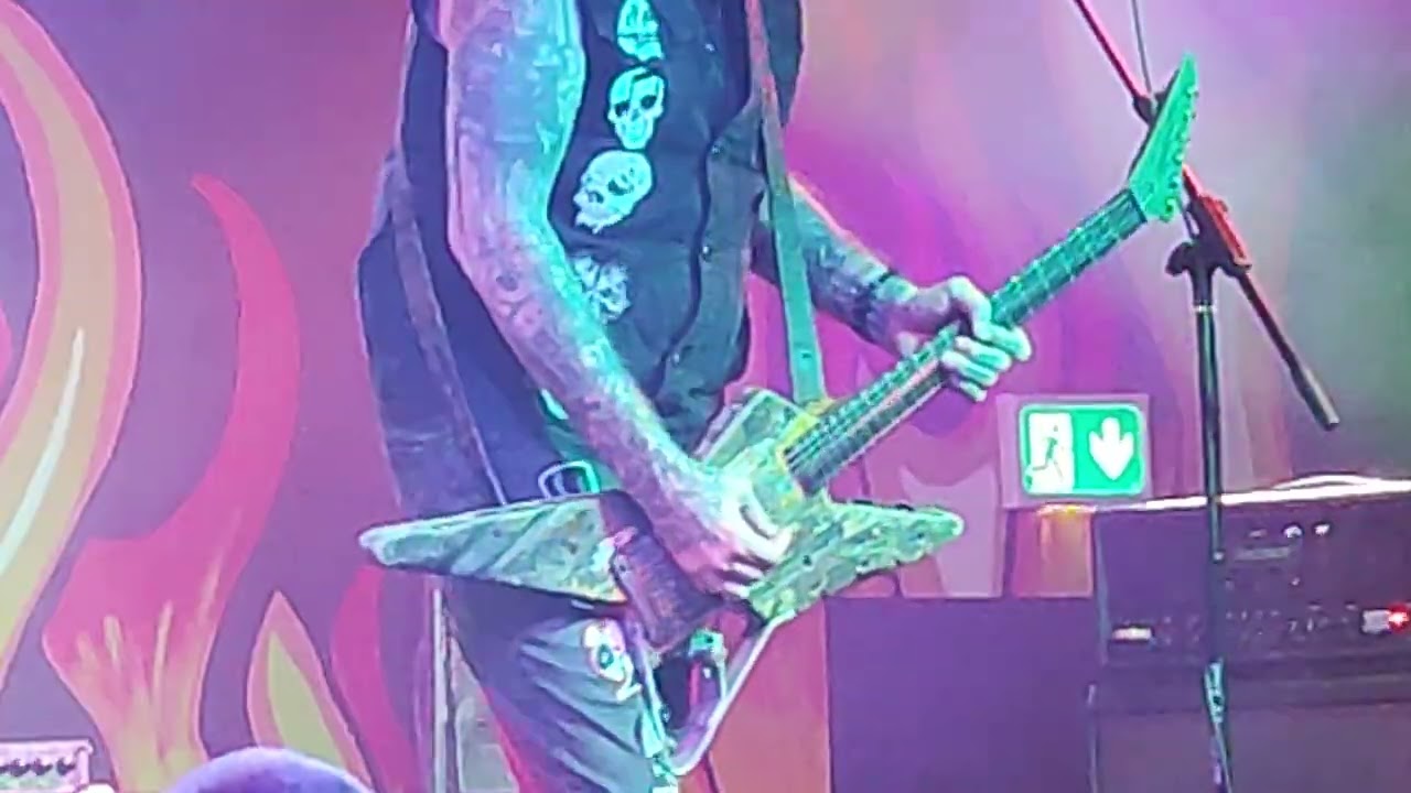 Chris Holmes (WASP) Yardbirds,Grimsby. 23/10/25. Blind In Texas.