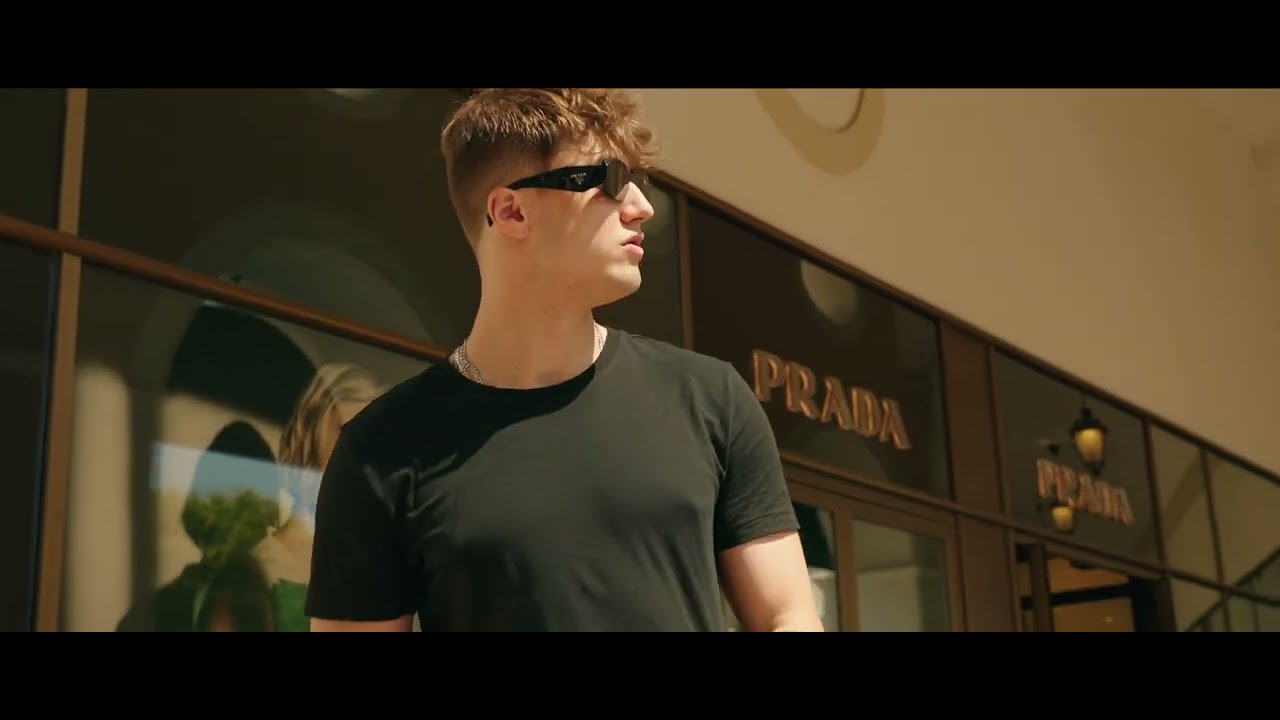 Kajtek - iLevitateing  [🎥: VVOOYAS]