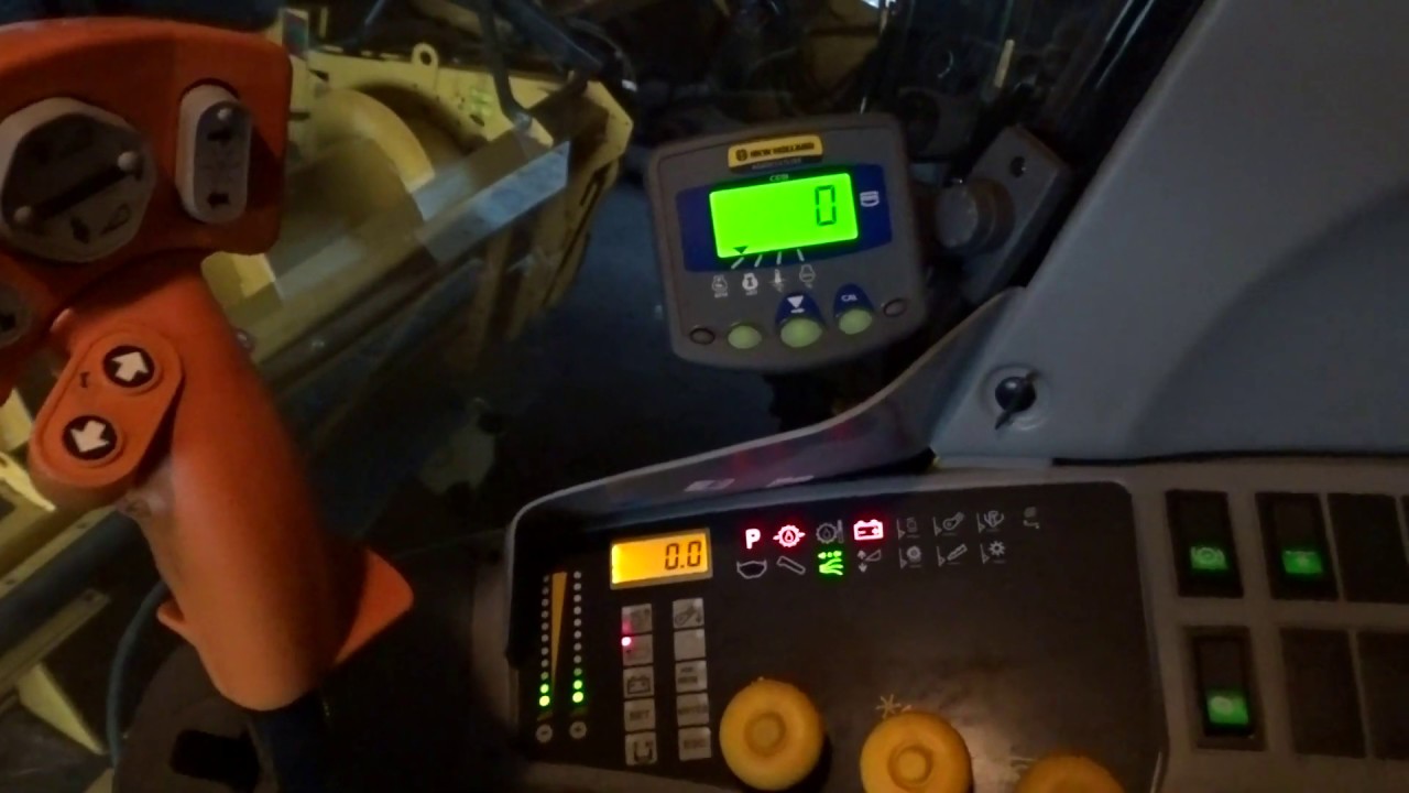 NH TC 5070 - Painel de controle do motor