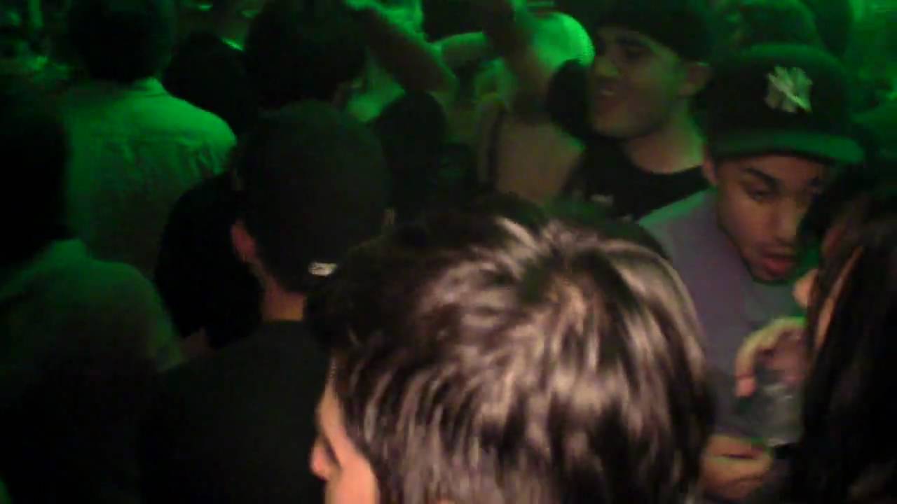 DJ AM - aNYway Dancing - LIVE @ BANANA SPLIT 8.16.09