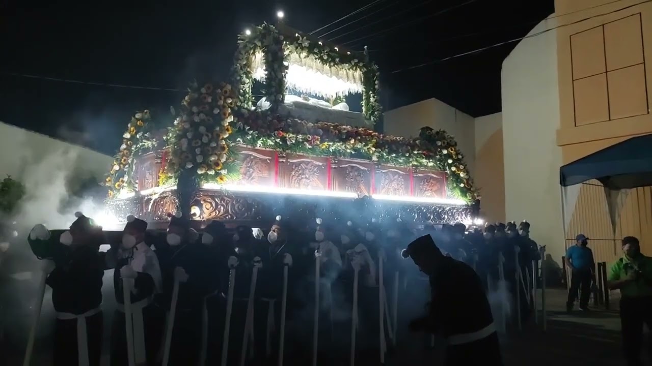 Salida del Santo Entierro 2022 Cojutepeque- Hermandad del Santo Entierro de Cristo