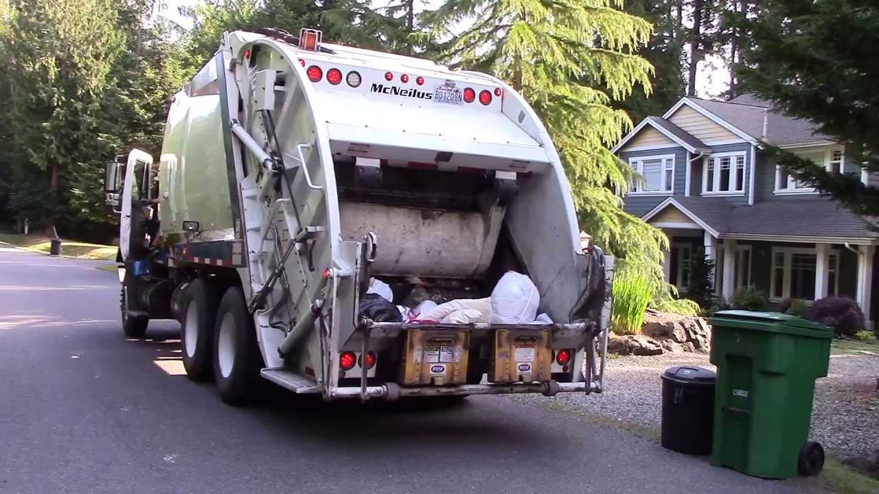 International McNeilus 17 yd RL Pt 5