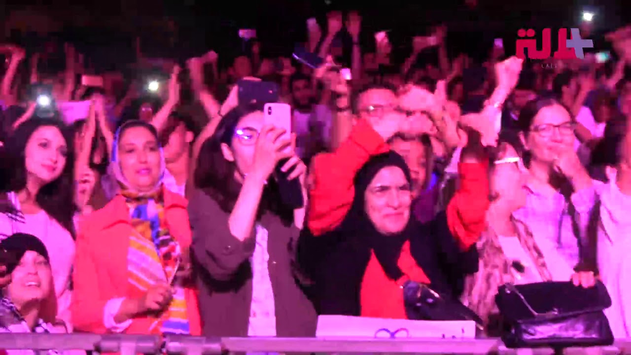 سعد الصغير يشعل حماس الجمهور ويعلم المغربيات الرقص على إيقاعات الشرقي في موازين