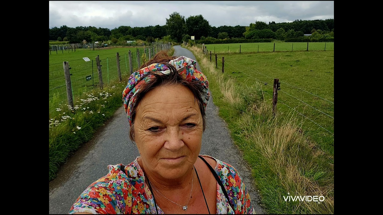 Samen wandelen de zomer door...2025