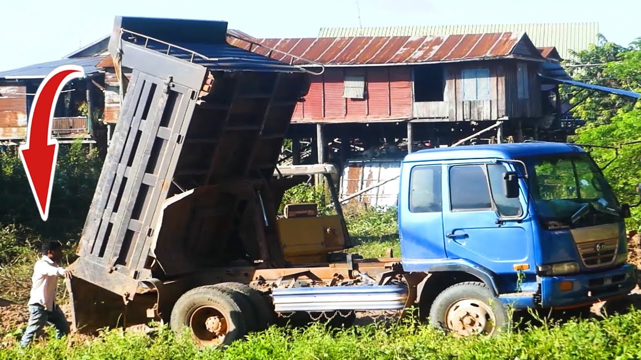 WOW New Project!!! Landfill up Process by 5Ton truck unloading soil with Dozer pushing soil