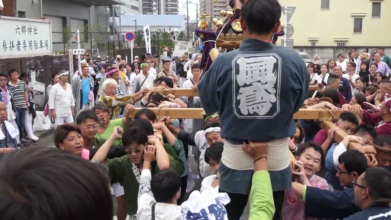 六郷神社　令和7年　例大祭　町会神輿宮入り02