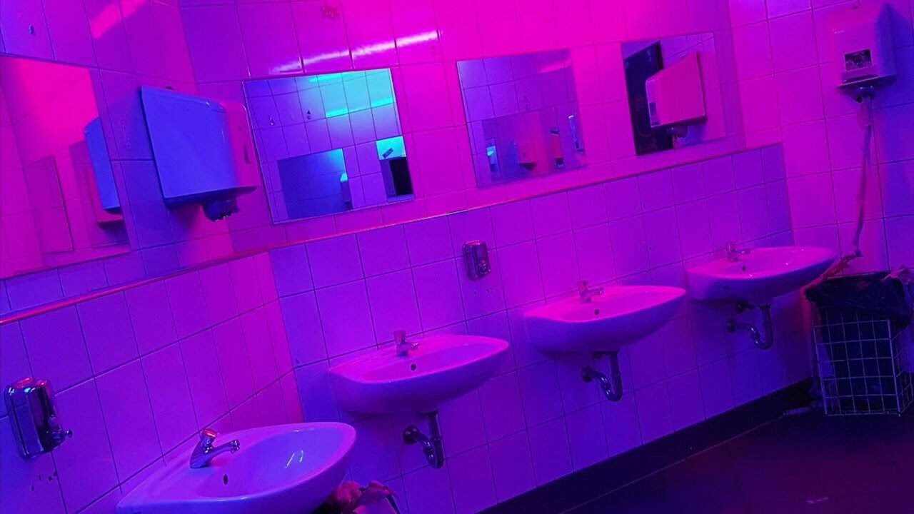 Tainy, Bad Bunny, Julieta Venegas - Lo Siento BB:/ But you are in a bathroom at party