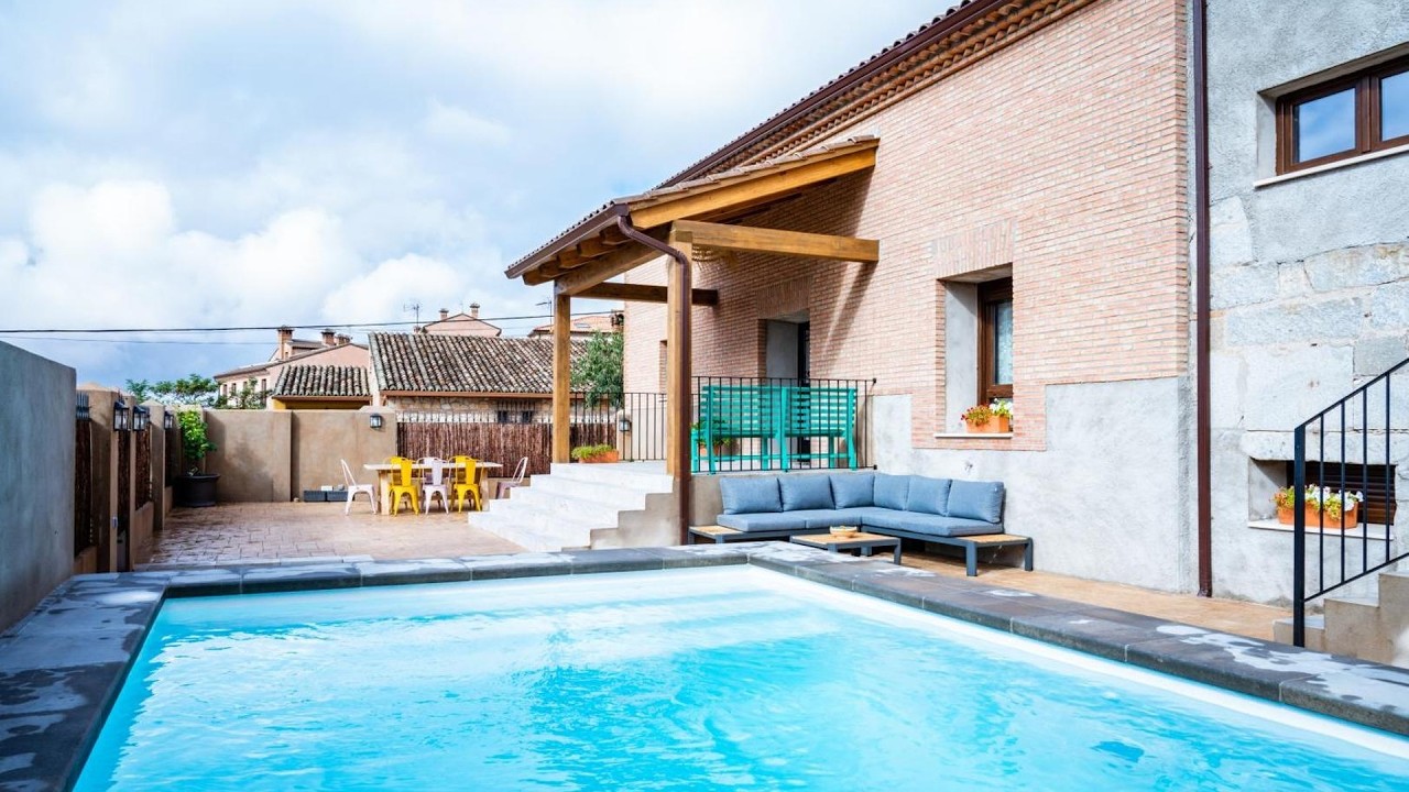 Casa Rural Lucero | Hita, Spain | Hotel Review 🏩