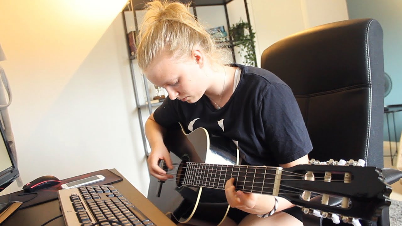 Jag spelade gitarr varje dag i en månad - så här gick det