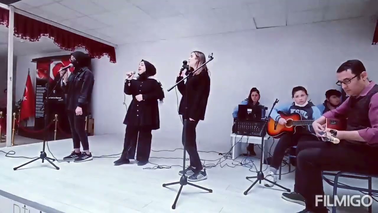 Şiir ve Müzik Dinletisi..