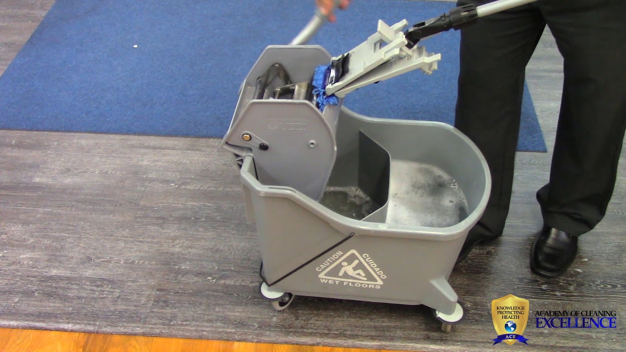 How to Mop a Floor with Clean Solution