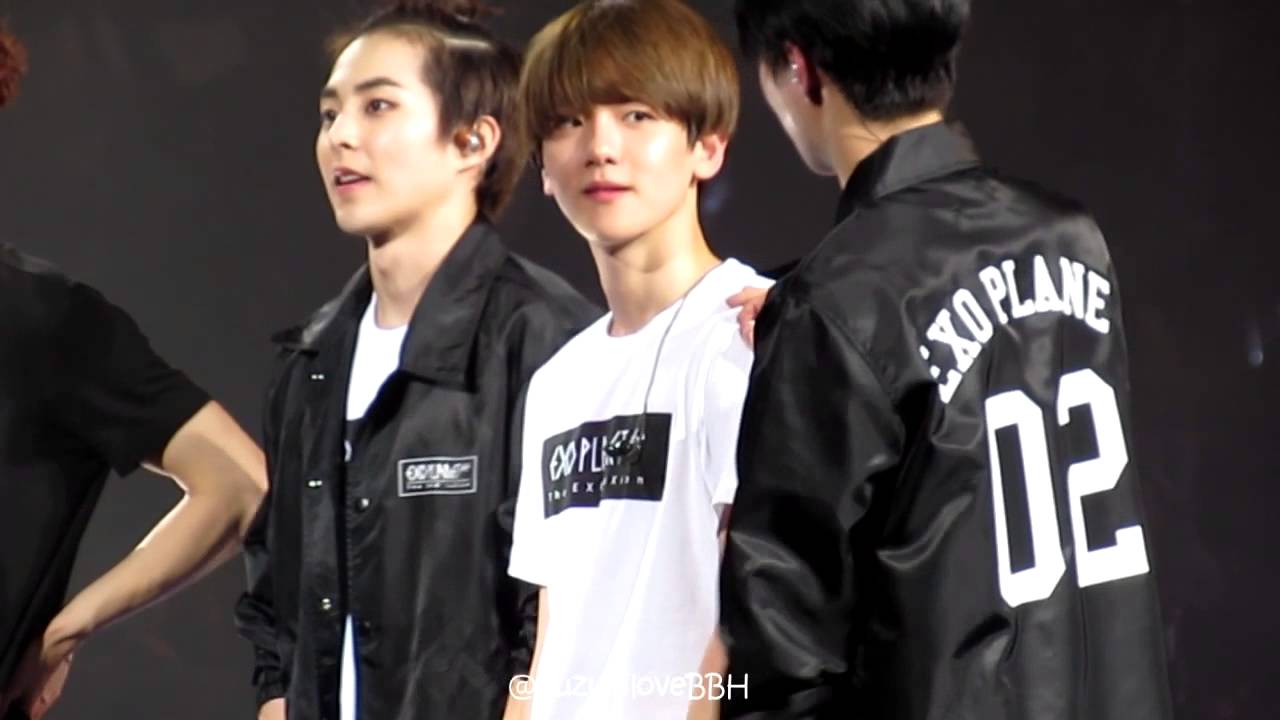150530~150531 EXO in Shanghai 伯贤 cute moment baekhyun focus 백현
