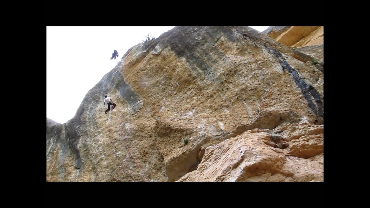 El Fustigador 8a+ (Flashed) - Margalef Climbing
