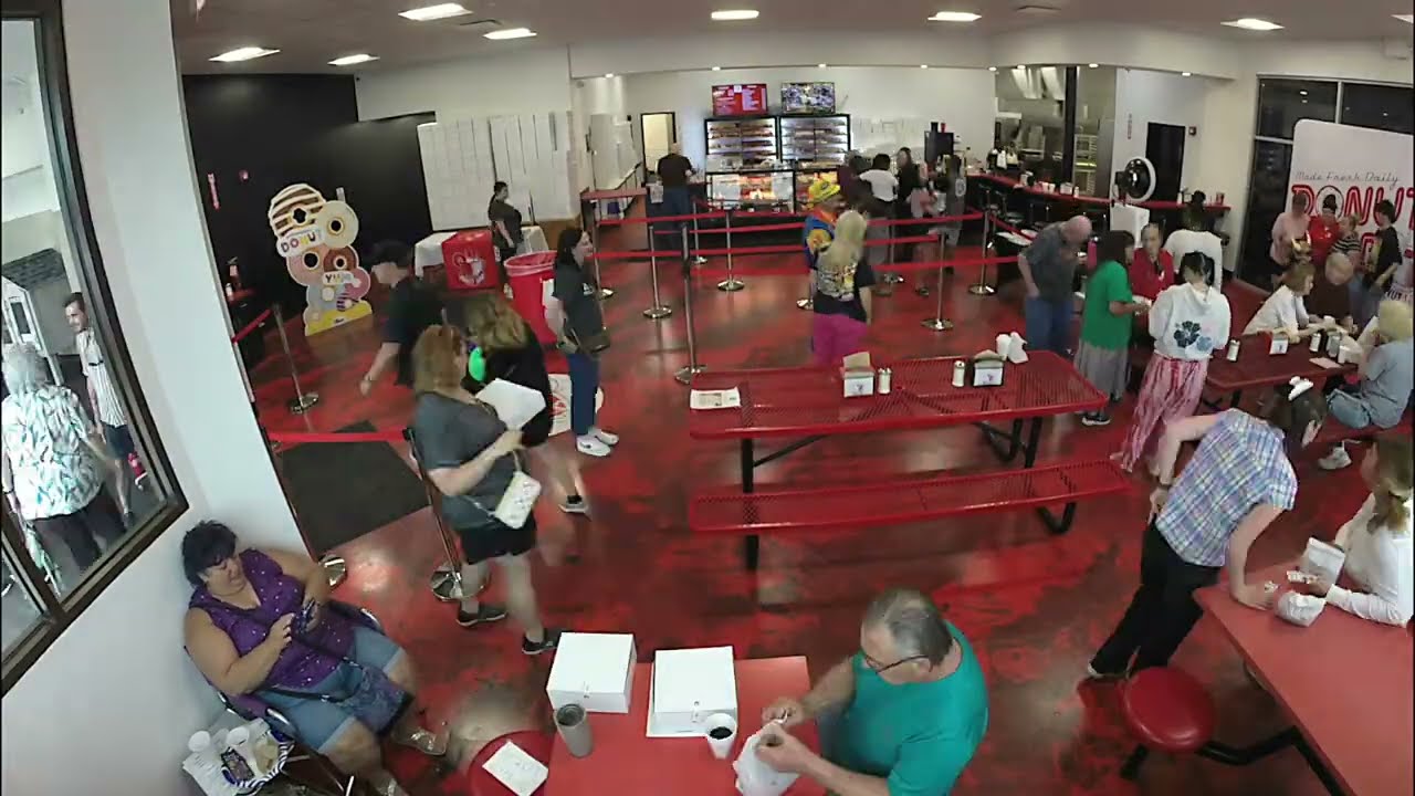 Donut Land VIP Soft Opening -Time-Laps!