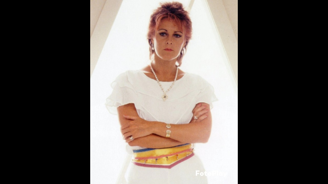 Anni-Frid Lyngstad of ABBA being fashionable in the 80s