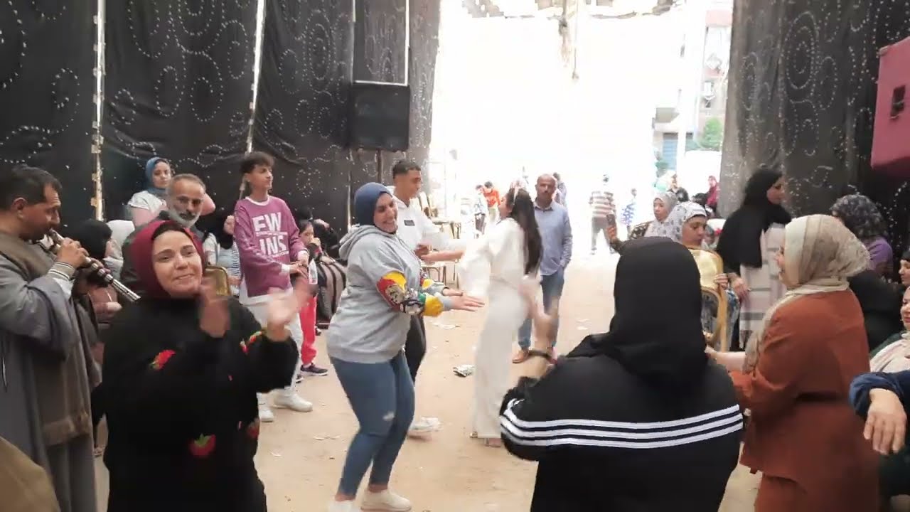 … الليله كلهــااا انهارده عباره عن حظ يا حظ..♥️🤙🏻