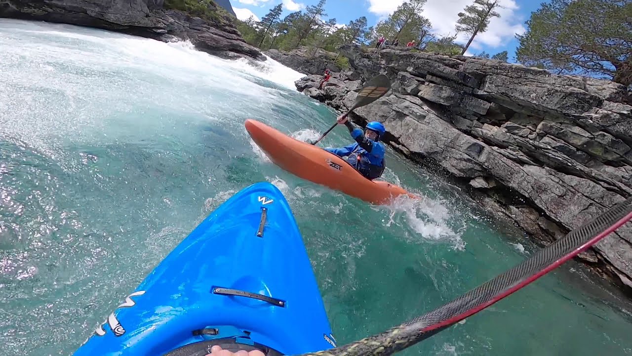 Åmot & lower Ulvåa, DISLOCATING SHOUDLER while upside down in the river! - Kayaking in Norway