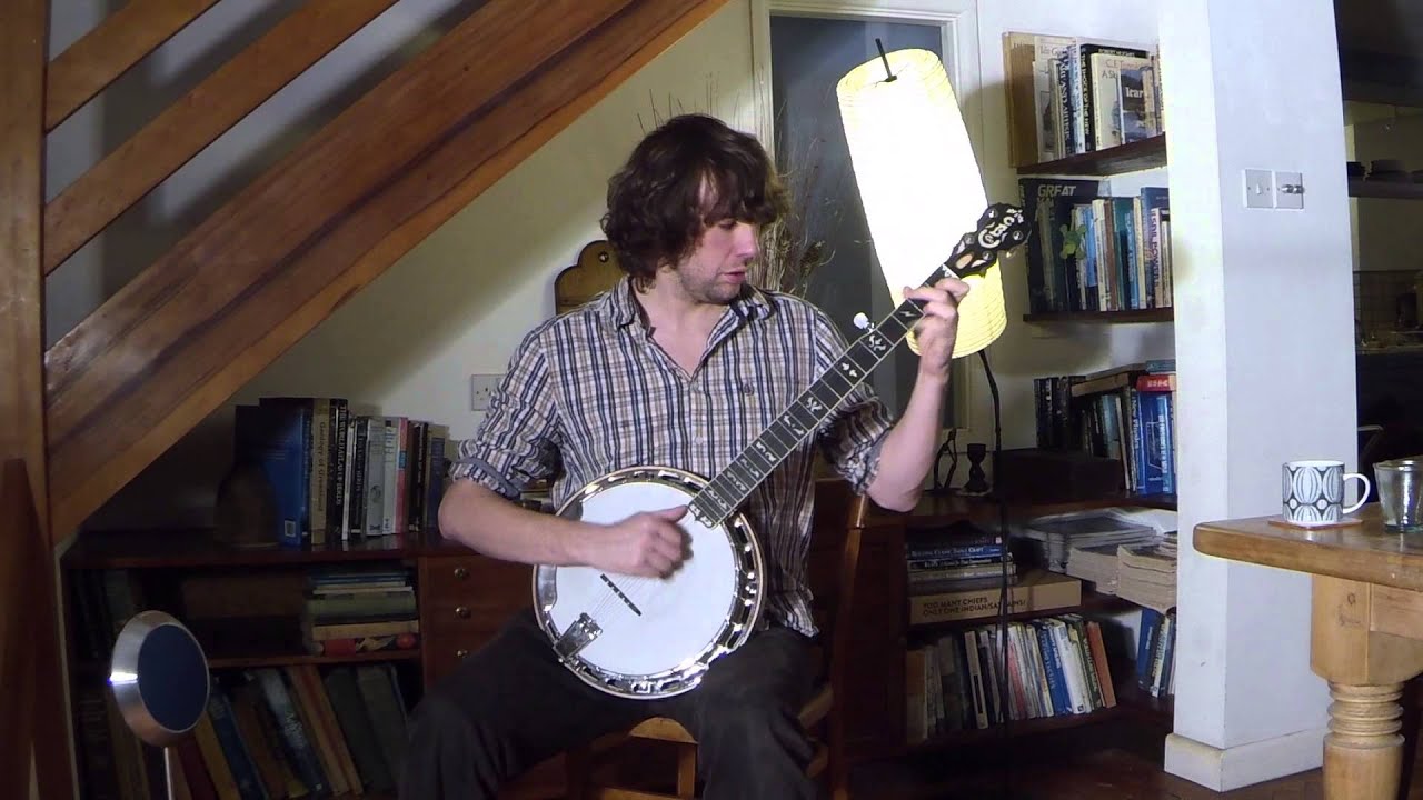Dan Walsh plays a Cornish Banjo Company banjo - 'Tune Set'