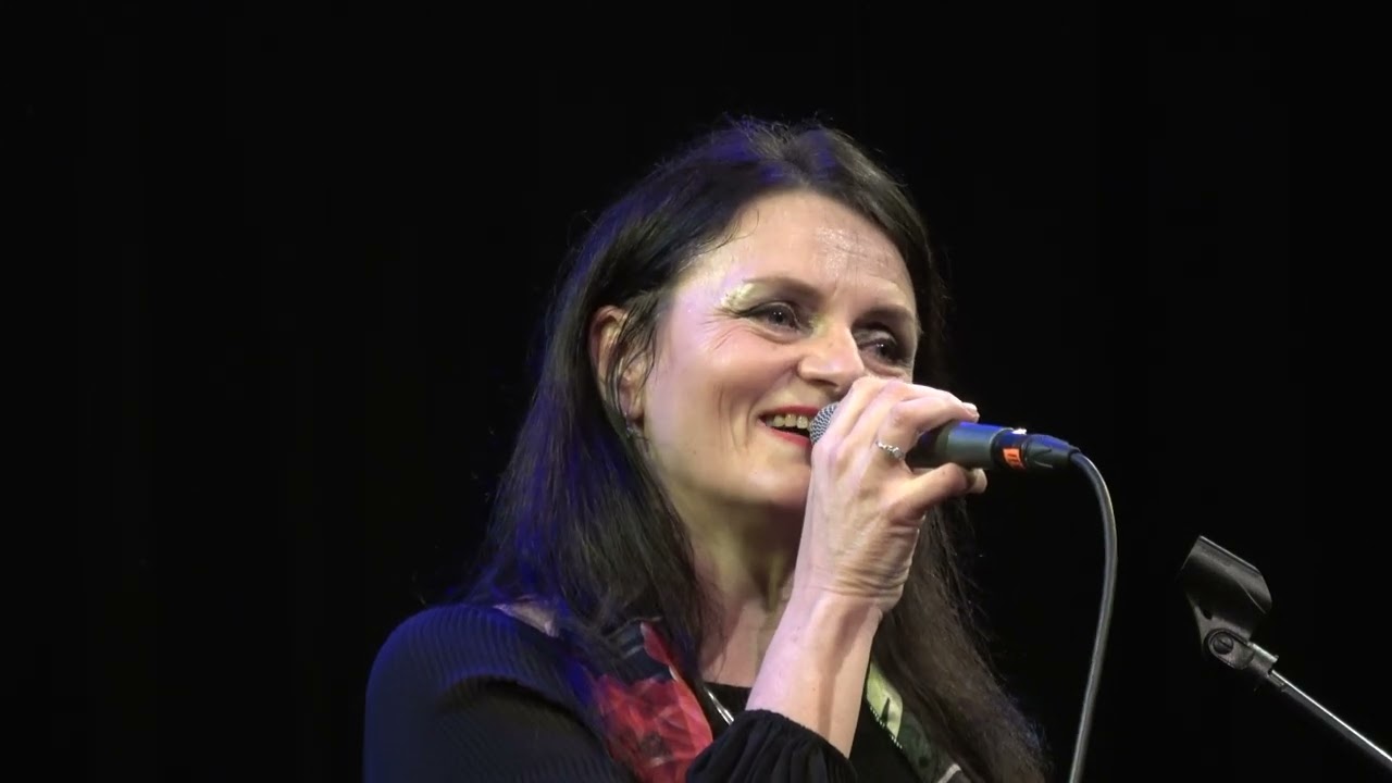 Dana Chytilová - I bodlák může kvést