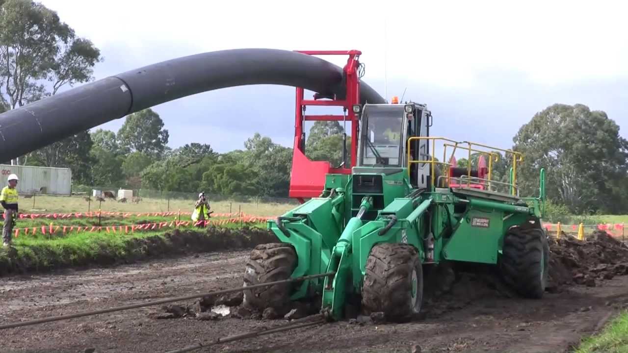 630mm OD pipe installing with foeckcrawler and foeckplough from Walter Föckersperger
