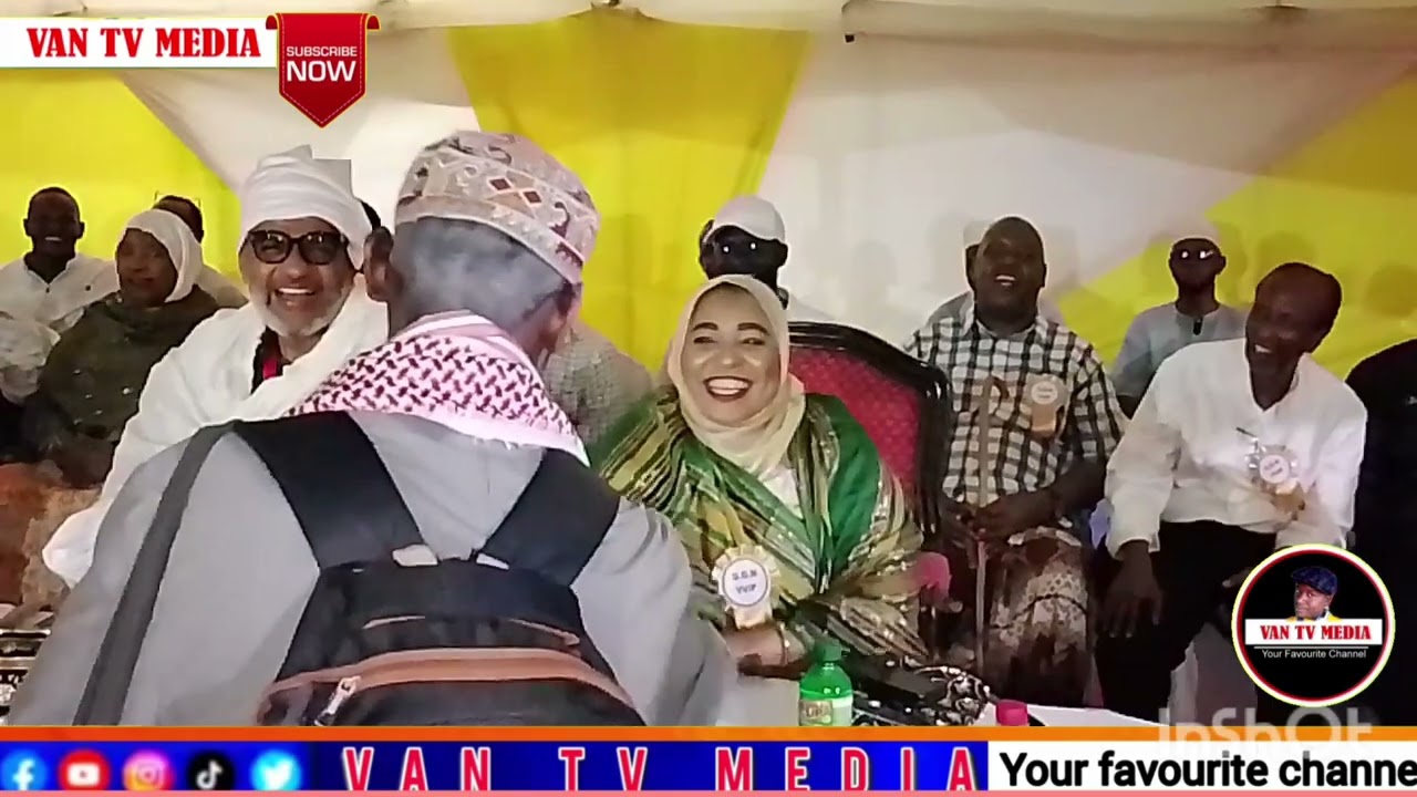 Pahali Yake entertaining Mombasa governor Abdulswamad at garma gala night