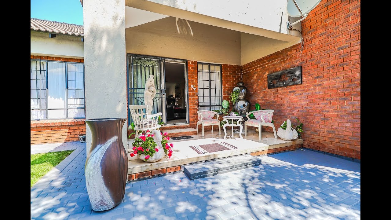 4 bedroom apartment for sale in Mooikloof Ridge | Pam Golding Properties