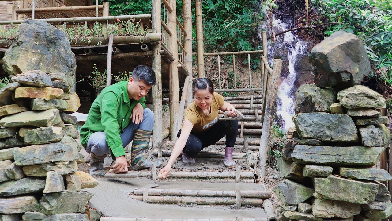 Pouring Cement For The Staircase Building a Peaceful Family Farm Life in The Green Forest