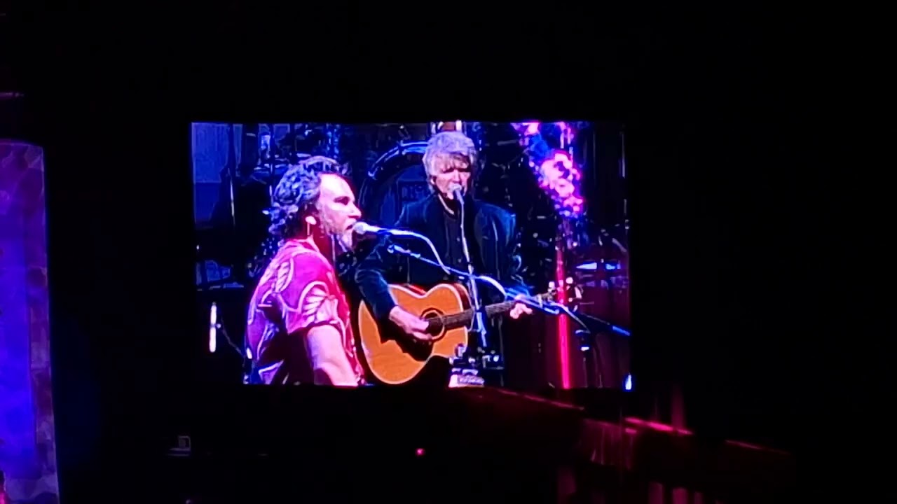 Crowded House 