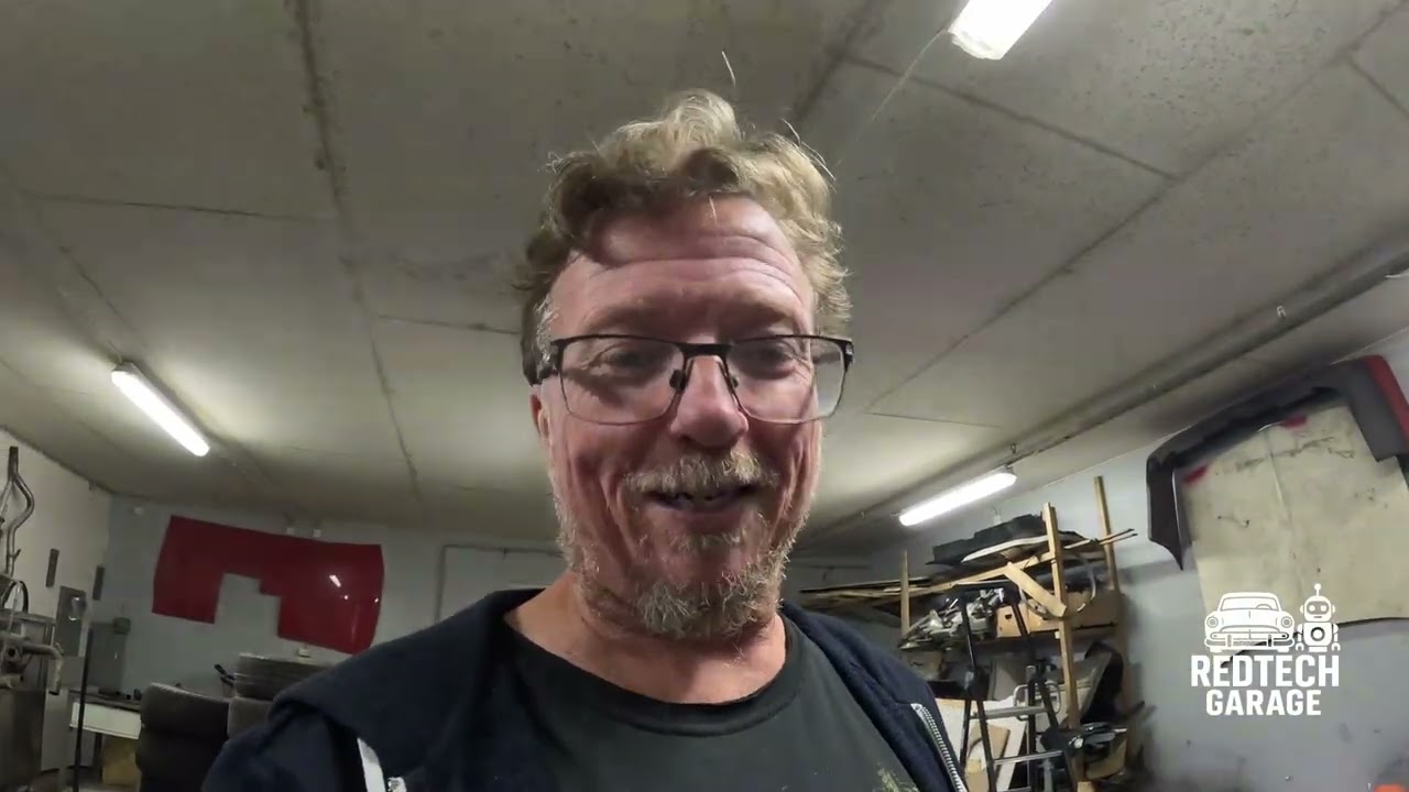 FLYTTAR IFRÅN LOLLO