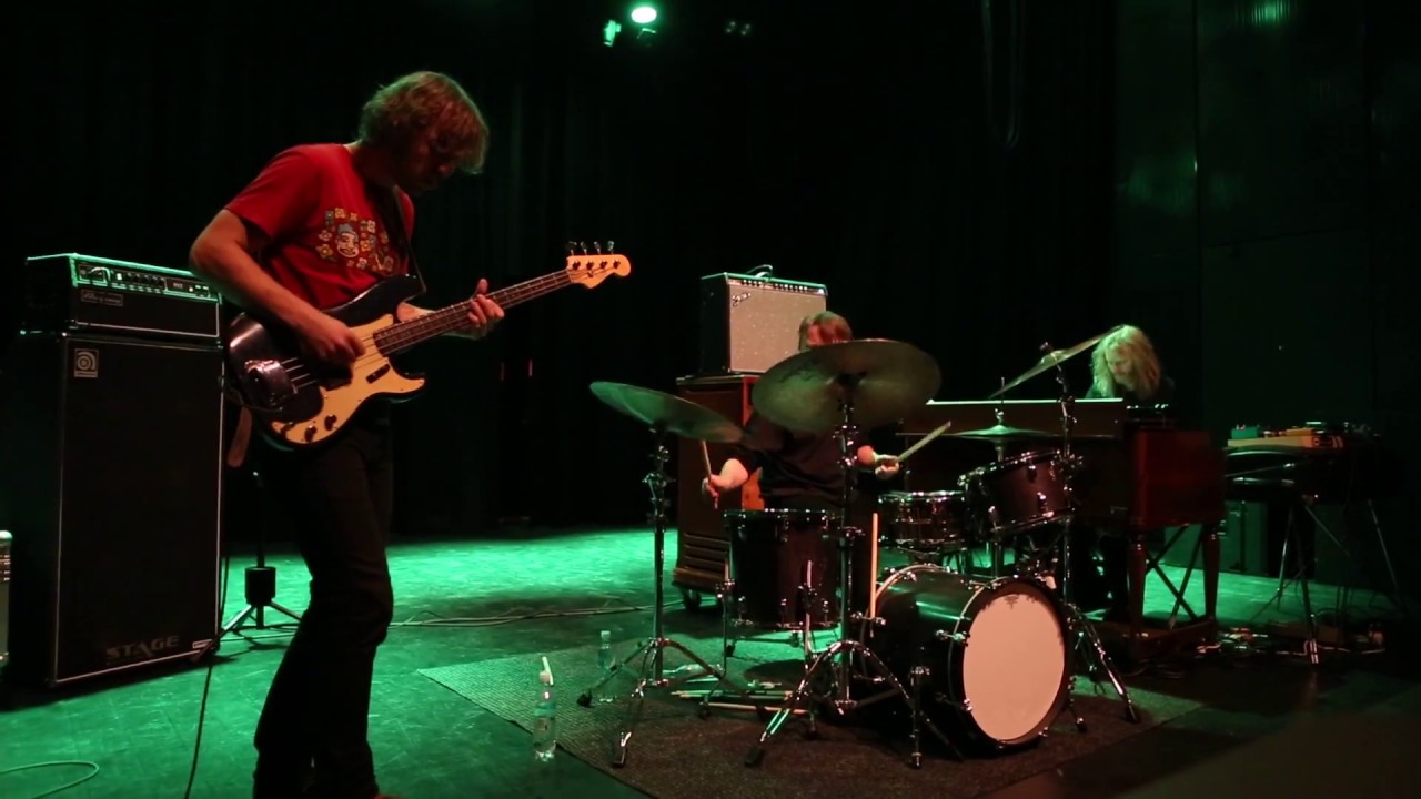 Drummer goes crazy! Elephant 9 live!