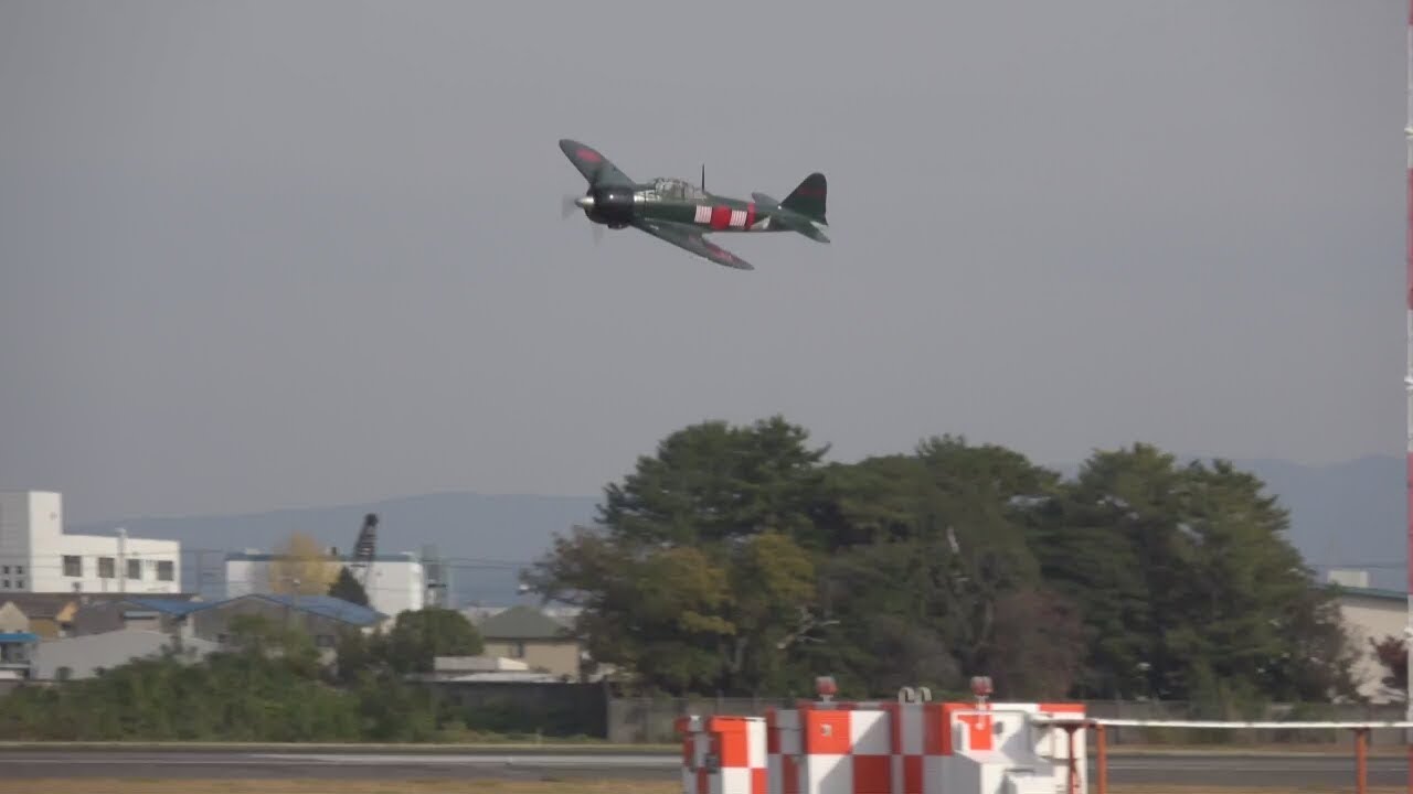 零戦22型(N553TT)県営名古屋空港から離陸&ローパス！【速報版】•2017.11.26