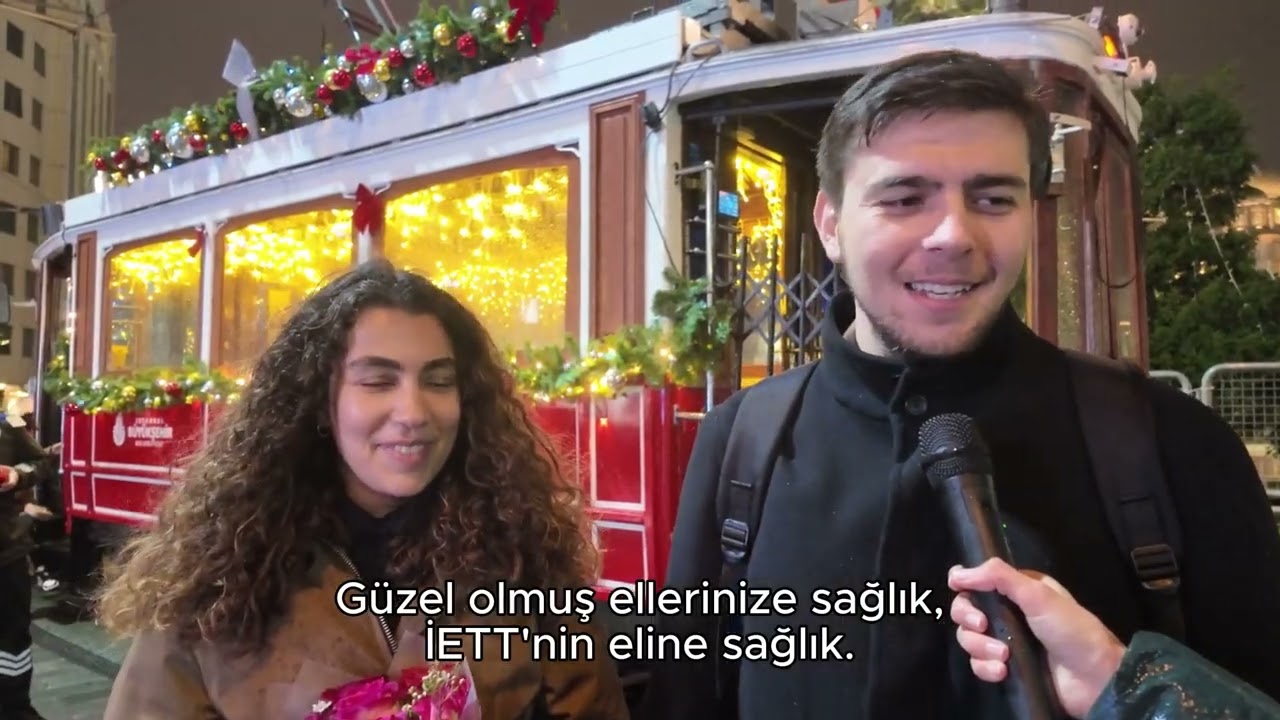 İETT’DEN İSTİKLAL CADDESİ’NDE YENİ YIL SÜRPRİZİ