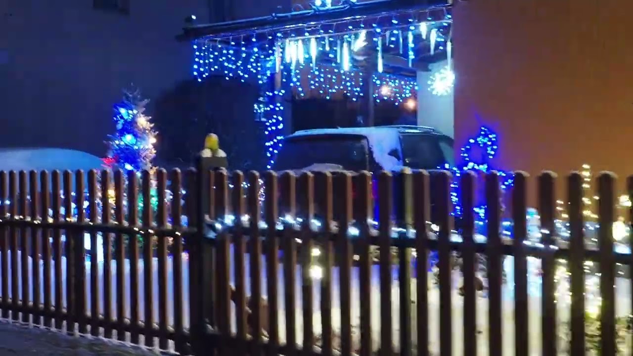 Otrokovice - vánoční výzdoba ulice Letiště