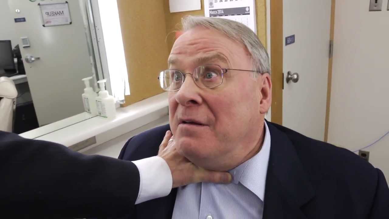 Ken Dryden Gets A Surprise Visit In His Dressing Room