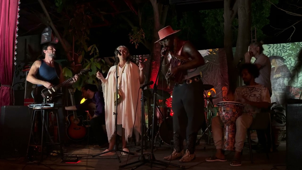 Live Jam at Radio Tulum hosted by ¿The Message? Featuring Pascale Caristo and friends