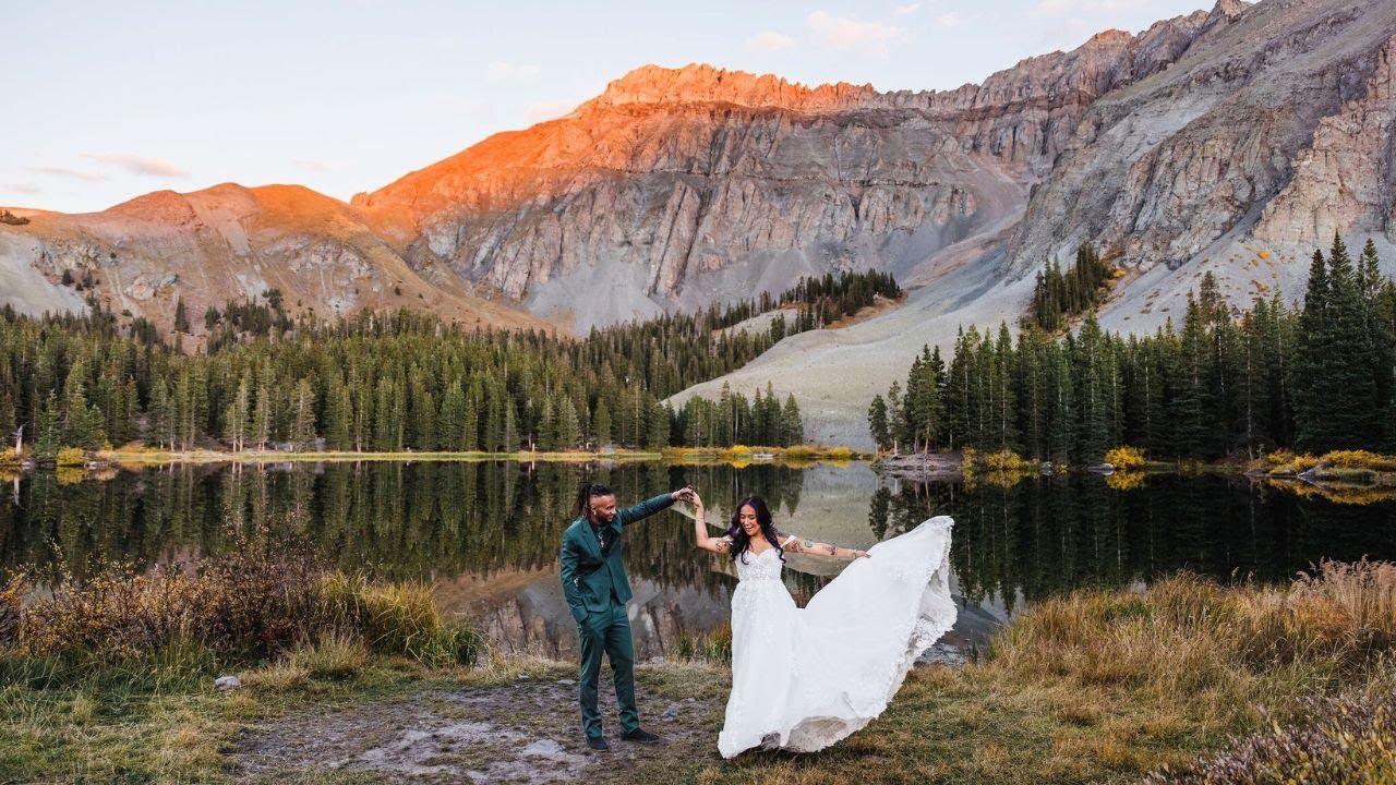 Sunset Elopement in Colorado with Friends and Family