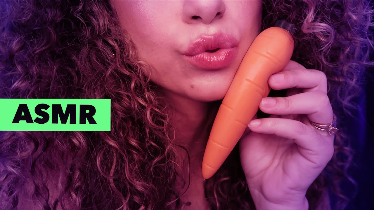 ASMR BEIJANDO A CENOURINHA BEIJOQUEIRA ATÉ VOCÊ DORMIR | KISSING SAND FILLED SQUISHY CARROT👄