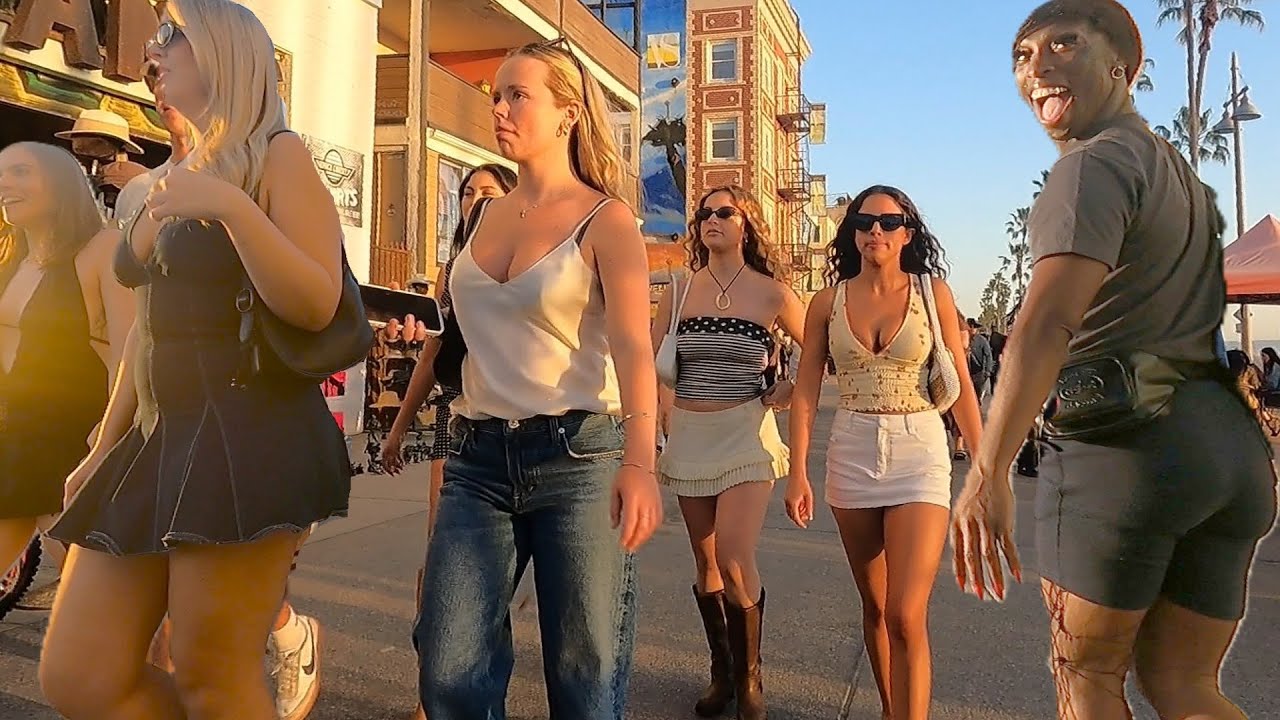 Afternoon Tour: Venice Beach Boardwalk -  People Watching
