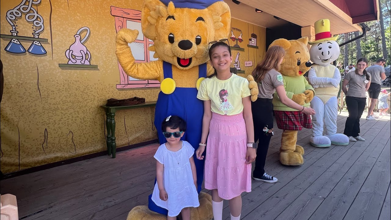 Kolmården trip continue | Dolphin show and Bamse world in Kolmården Zoo | Enjoying trip with family