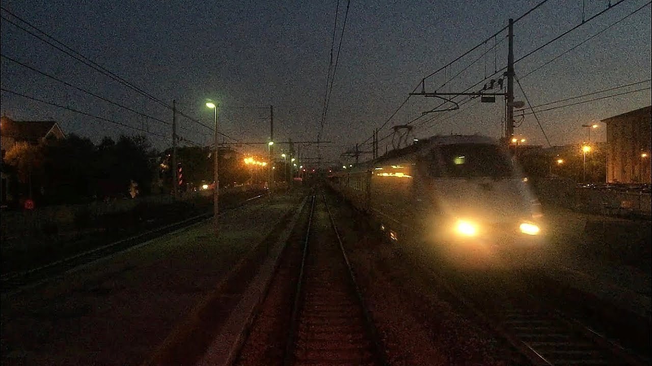 Precedenza tra InterCity e Frecciabianca @Porto San Giorgio Fermo - Visuale Dalla Coda!