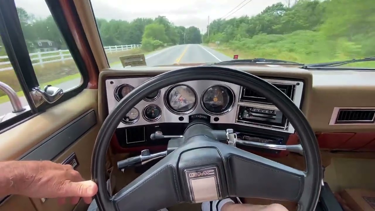 Borgeson steering box installed on my square body, from two hand steering to thumb drive!! Amazing!!