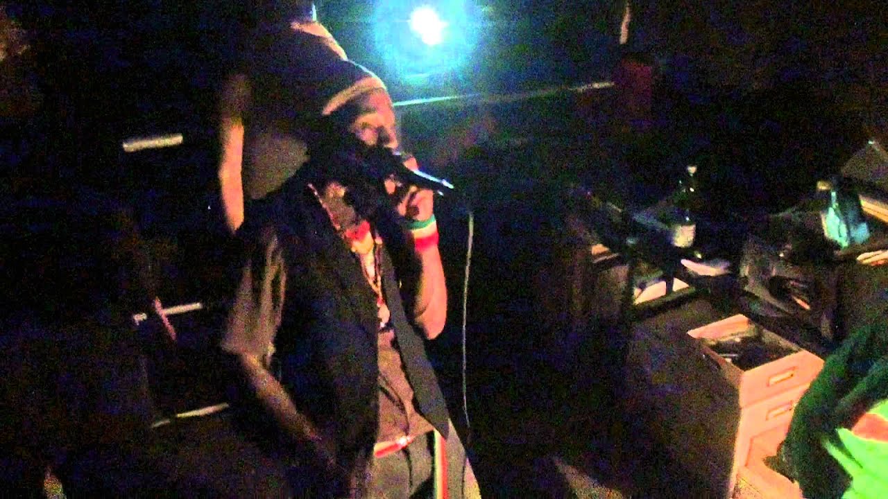 SHALAMANDA HiFi + PRINCE LIVIJAH @ FLUC VIENNA - Police