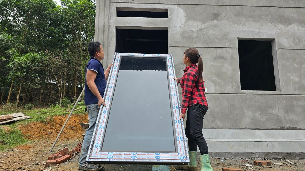 IFull video. Completion of tiling and door installation for Mrs. Ly Phuc Ca's house.