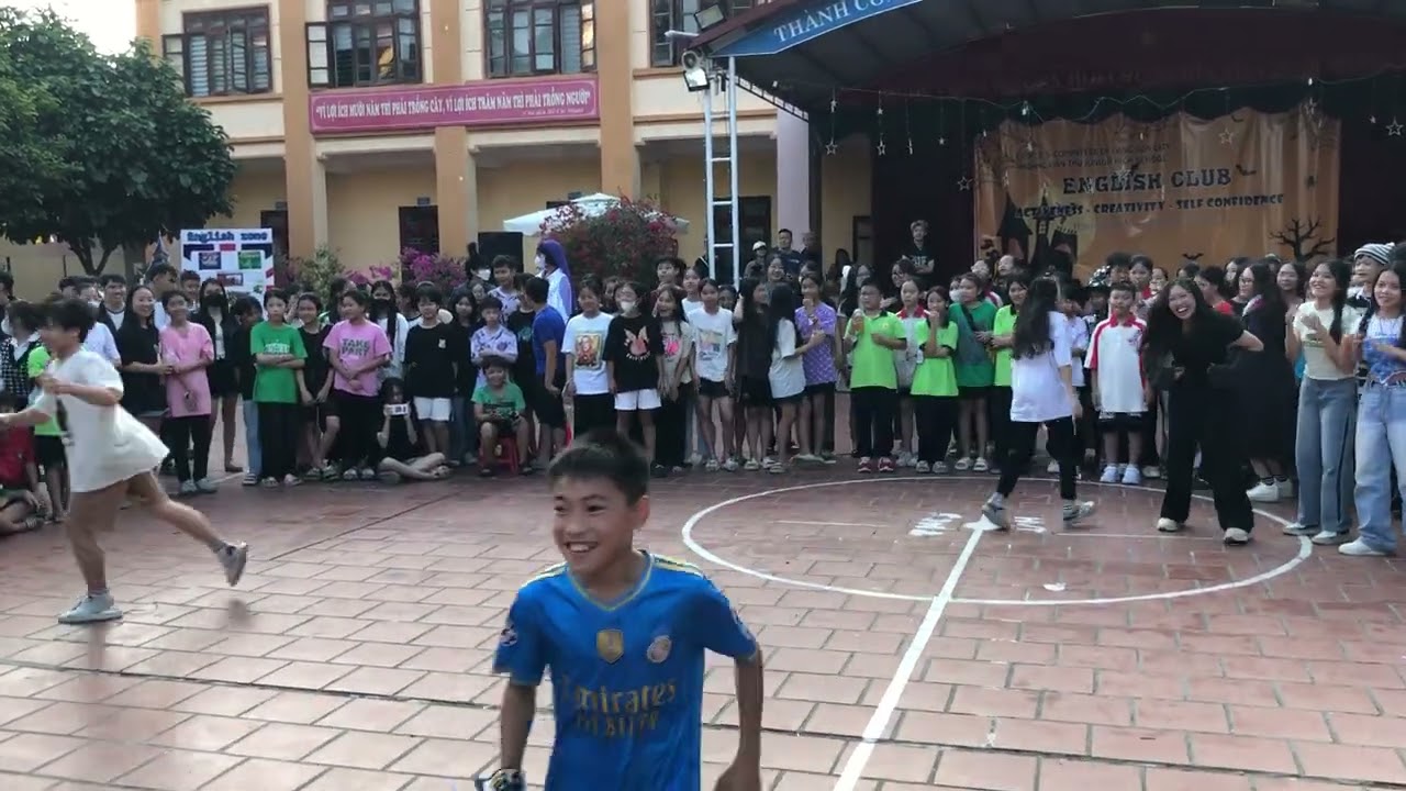 random dance