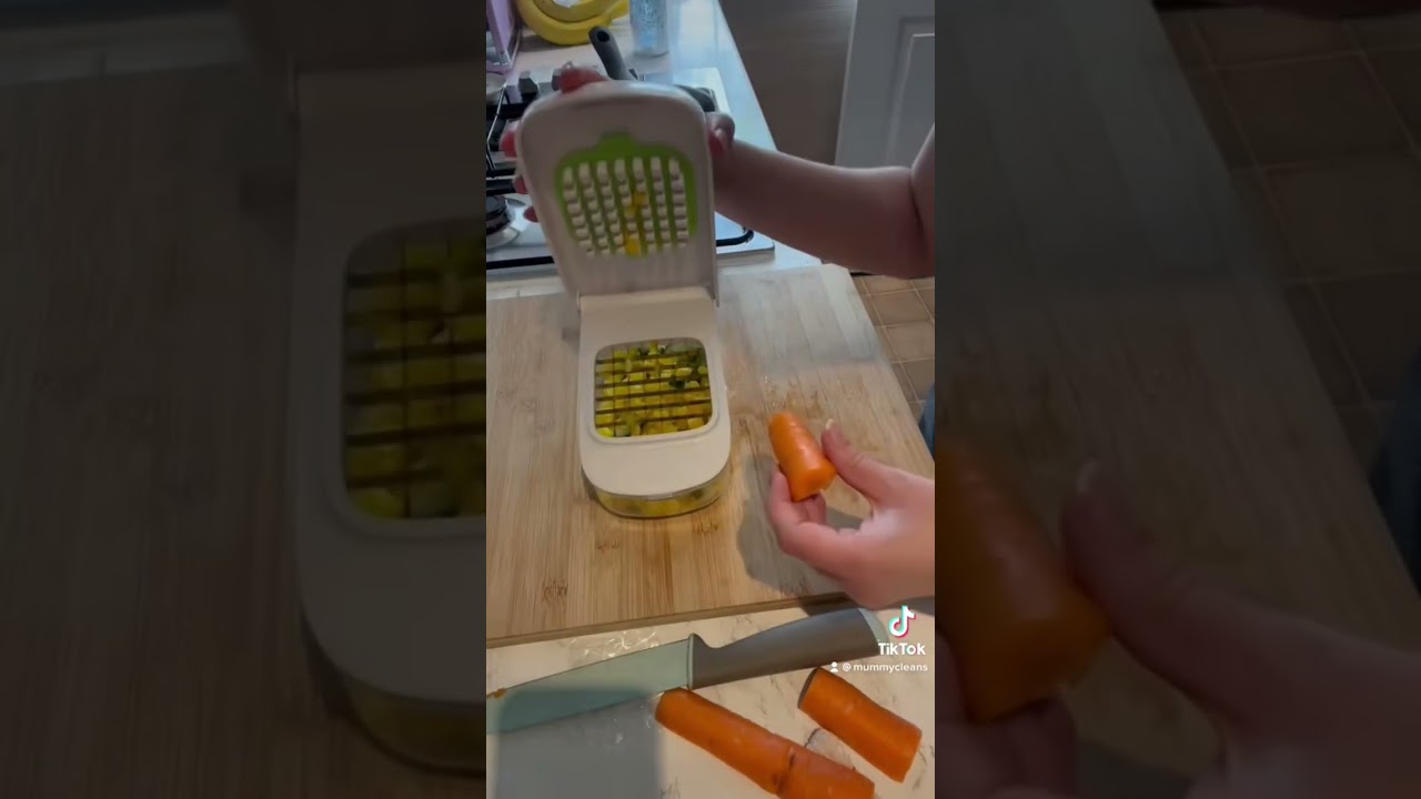 TRYING THE NEW &pound;4.99 FOOD CHOPPER FROM ALDI