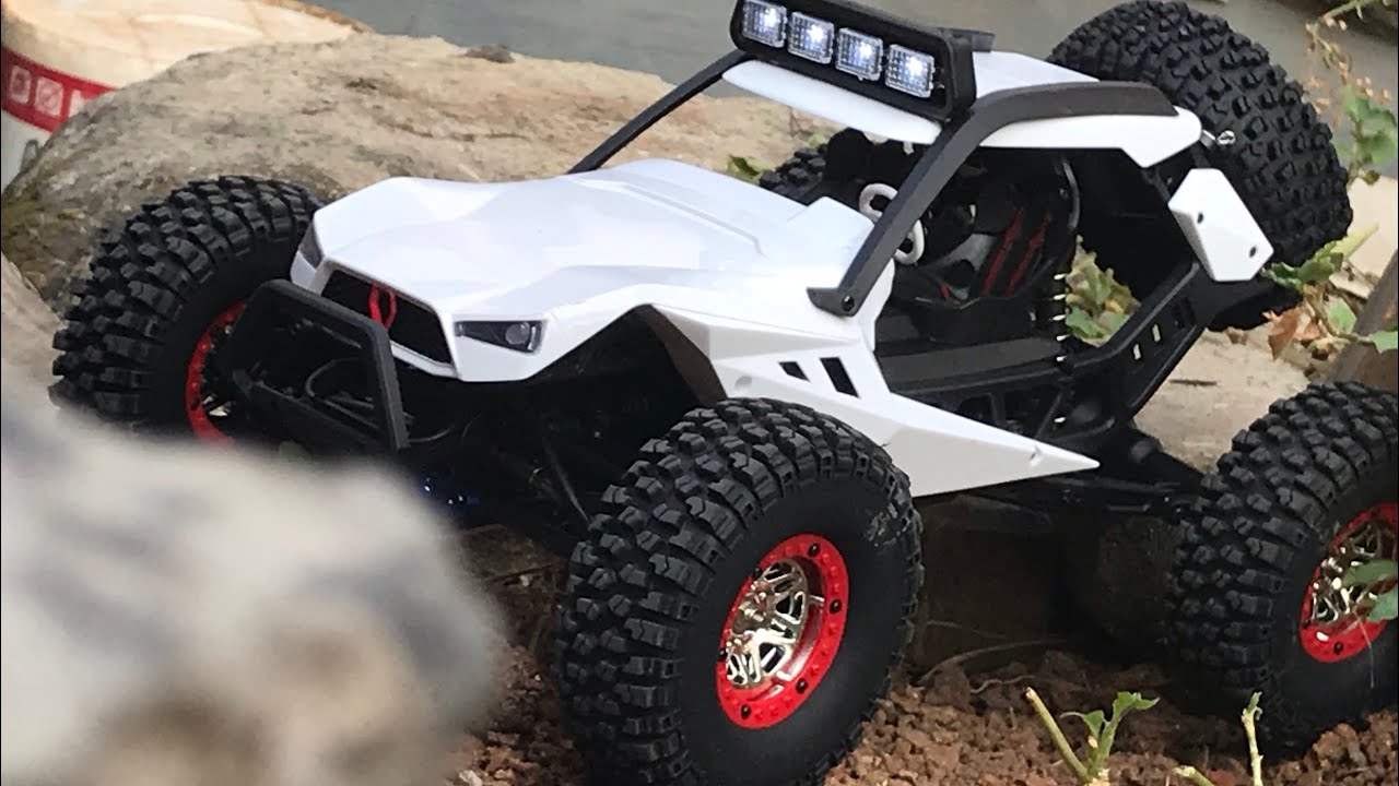 WL 12429 RC Car 4WD Offroad dengan lampu LED